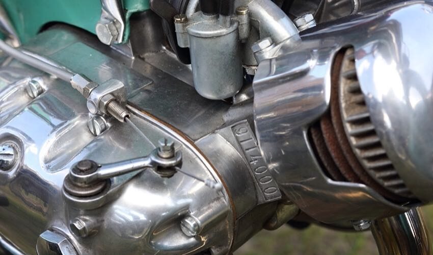 2 stroke vs 4 stroke motor engine Moped