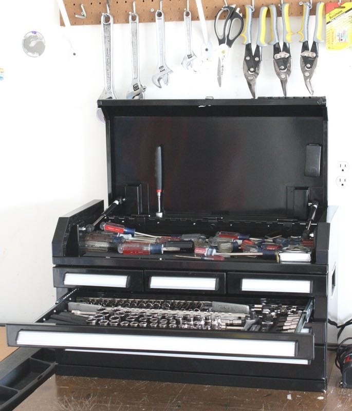 Husky 26 inch 6 Drawer Tool Chest open