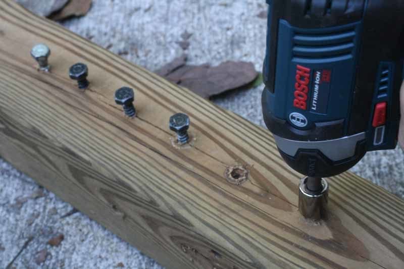 Bosch PS41-2A Impact Driver lag screws