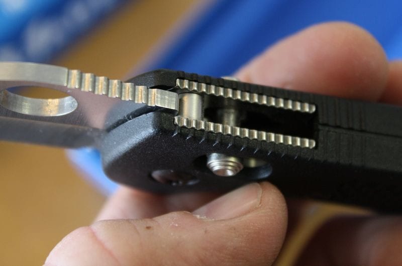 Benchmade 550HG Griptilian AXIS Locking Mechanism