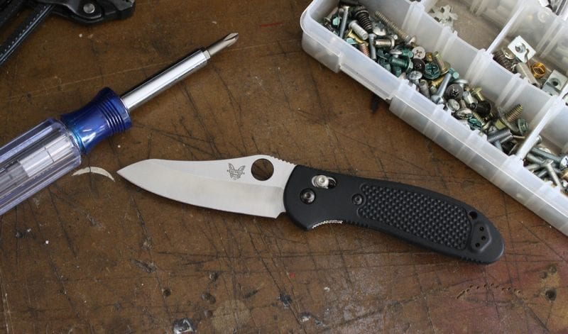 Benchmade 550HG Griptilian AXIS Locking Mechanism Knife application