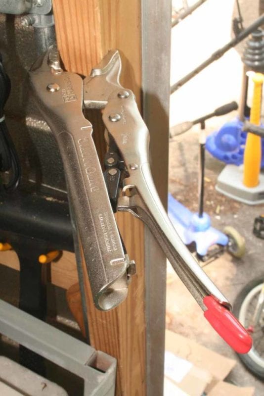 C.H. Hanson Automatic Locking Pliers application -2