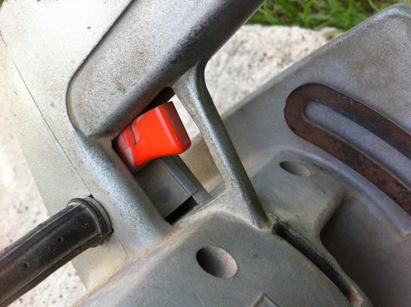 Black & Decker 7301 Circular Saw trigger