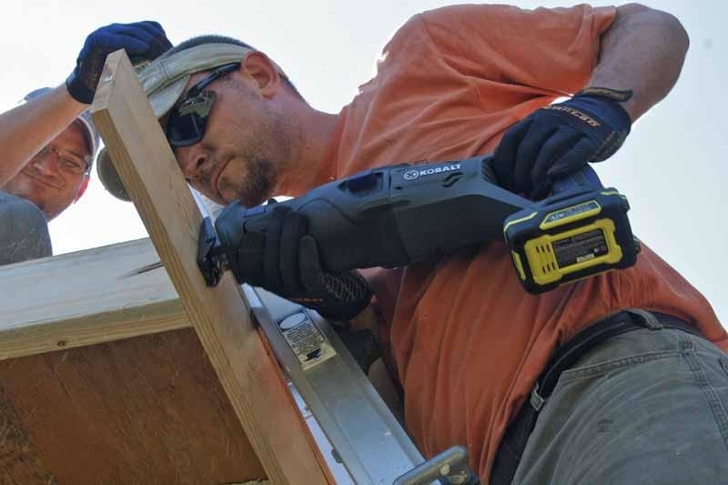 Kobalt 18V recip saw cutting