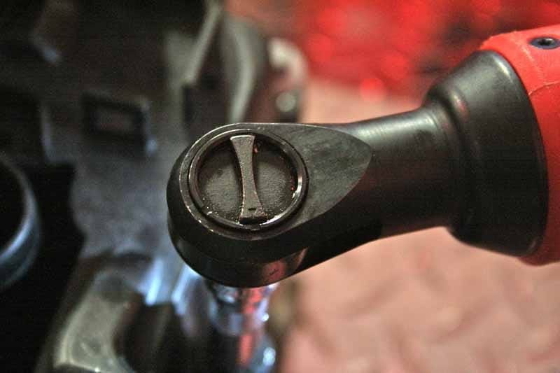 Milwaukee 2456-21 M12 cordless ratchet head