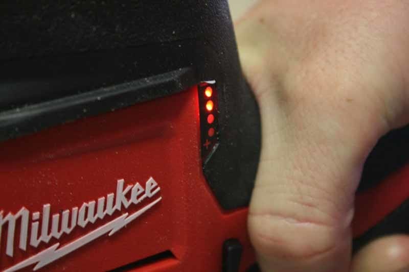 Milwaukee M12 Cordless Jig Saw battery status