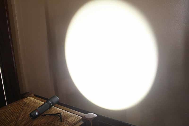 flashlight consistent spot beam