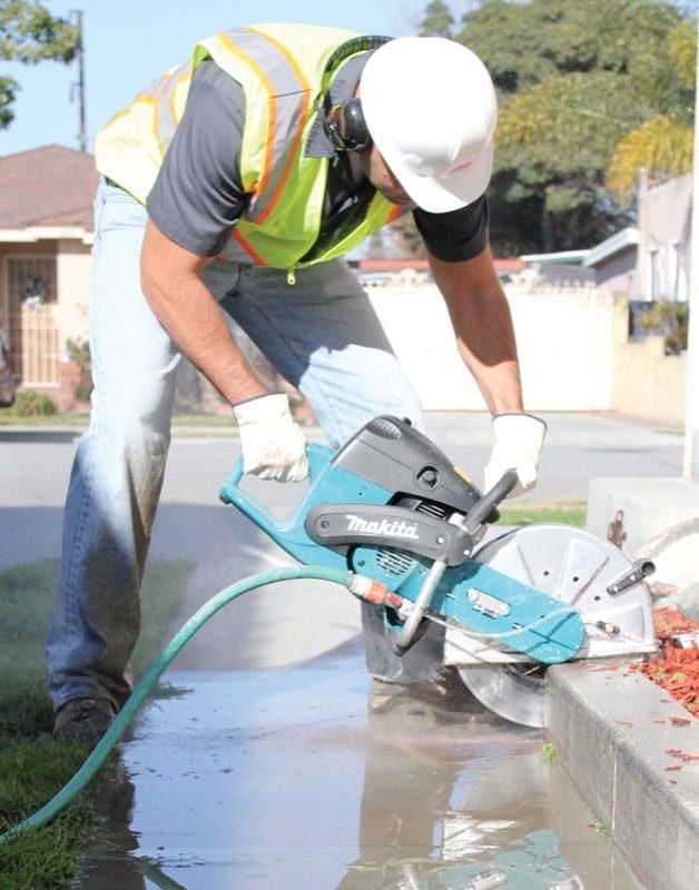 Makita EK7301 14-inch Gas Power Cutter Concrete Saw
