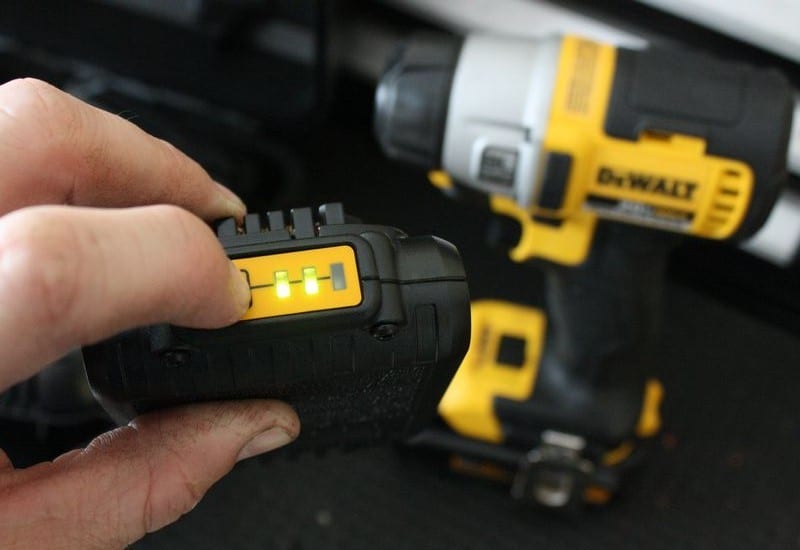 DeWalt DCF895C2 battery