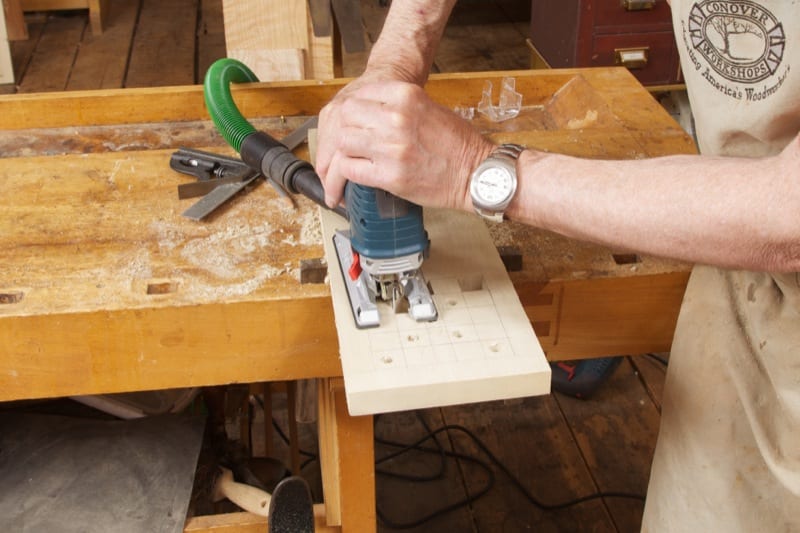 Bosch JS572EBK jig saw cutting