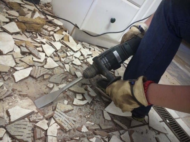 Metabo KHE 3250 rotary hammer chipping 3