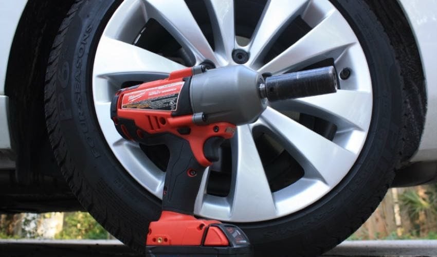 Milwaukee M18 Fuel High Torque Impact Wrench 2762-22