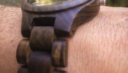 Jord wooden watch fieldcrest side