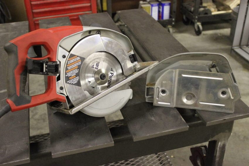 Milwaukee 6370 shroud open