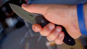 CRKT Hootenanny Grip 1