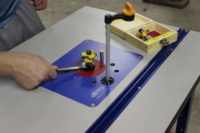 Triton TRA001 Single Handed Bit Change