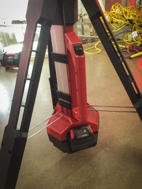 Milwaukee M18 Stand Light base