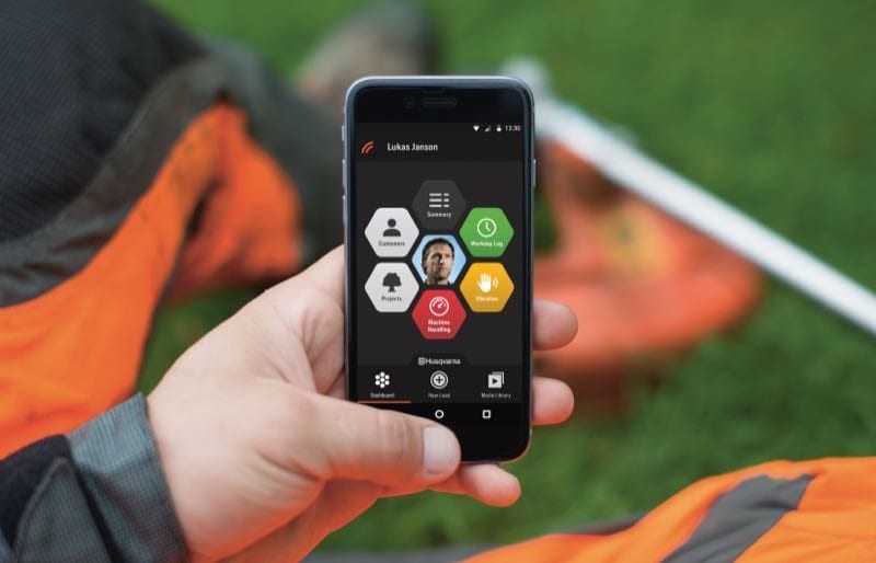 Husqvarna Fleet Services smartphone app