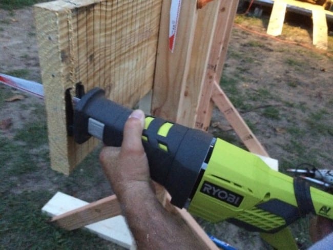 Ryobi RJ185V Recip Saw cutting