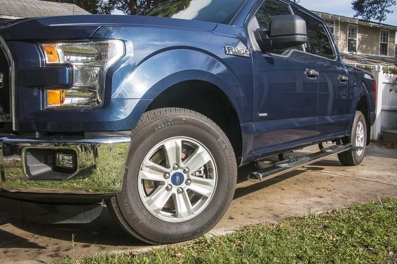 Lund Nerf Bars Ford F-150 truck