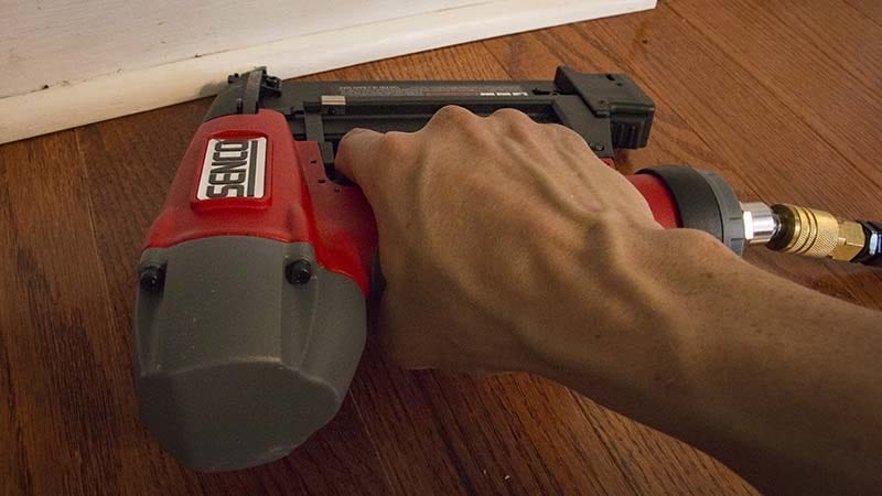 Senco FinishPro 18BMg In Action 2