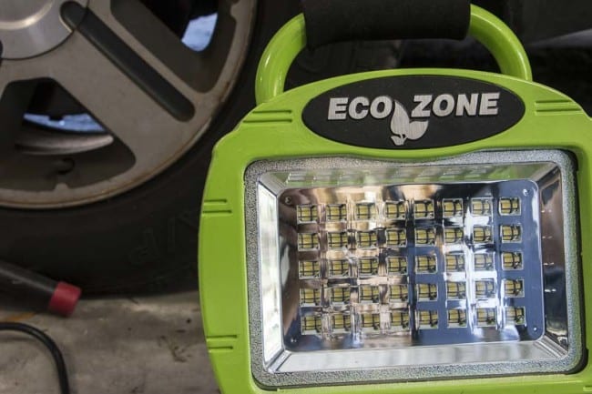 Coleman Cable L1324 Light front