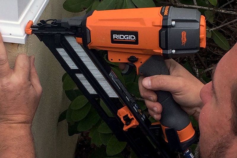 Ridgid R250AFE 15 Gauge Angled Finishg Nailer Profile 2