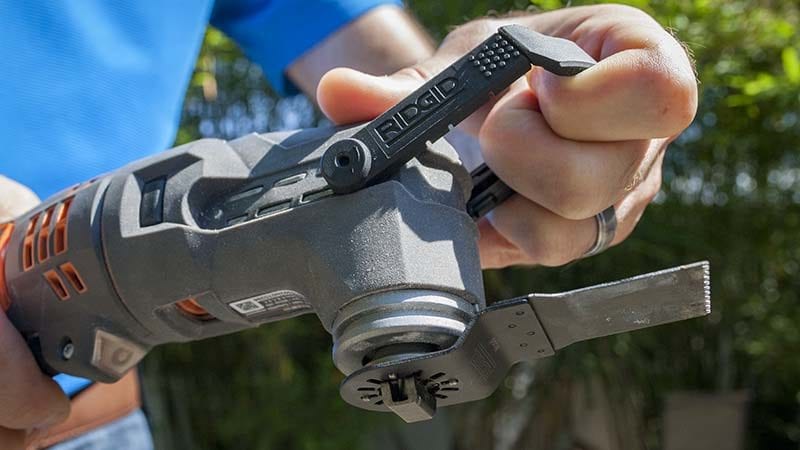 Ridgid JobMax 12V Multi-Tool Accessory Change 2