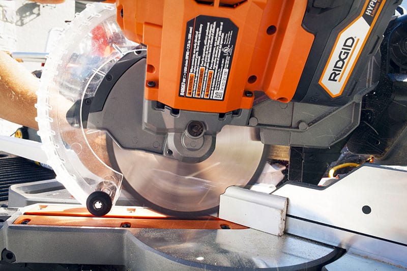 Ridgid 18V 7-1/4 Inch Brushless Miter Saw