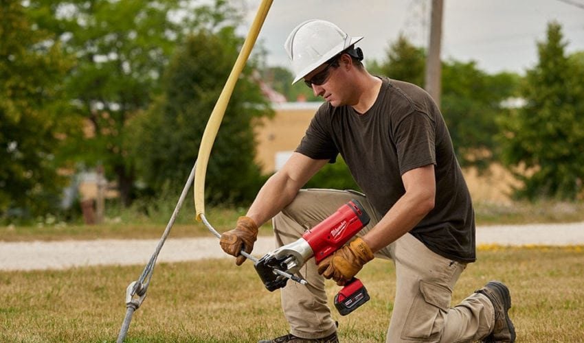 Milwaukee M18 FORCE LOGIC 9T Utility Cutter