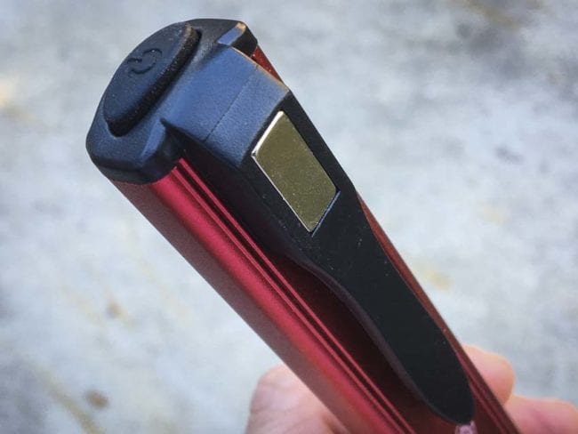Maxxeon pen light magnet