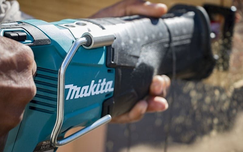 Makita XRJ05 18V LXT Brushless Recipro Saw Review