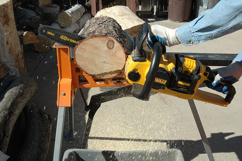 DeWalt FlexVolt Chainsaw 60V Max DCCS670