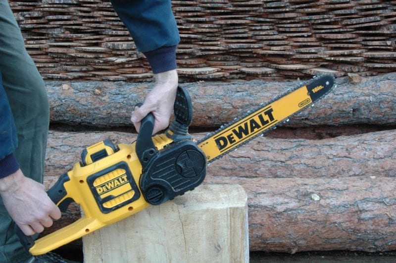 DeWalt FlexVolt Chainsaw 60V Max DCCS670