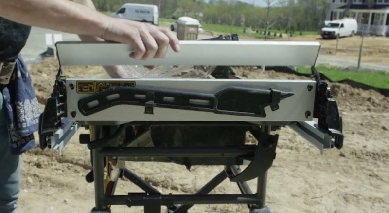 Adjusting the DeWalt DCS7485 fence