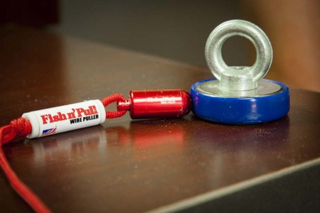 Fish N' Pull Magnetic Wire Puller