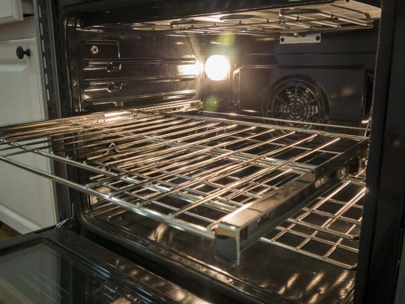 Bosch HIIP054U convection oven telescoping tray