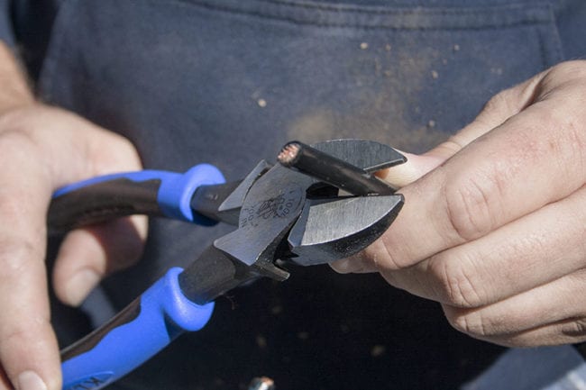 Klein Tools 9-Inch Journeyman Diagonal-Cutting Pliers