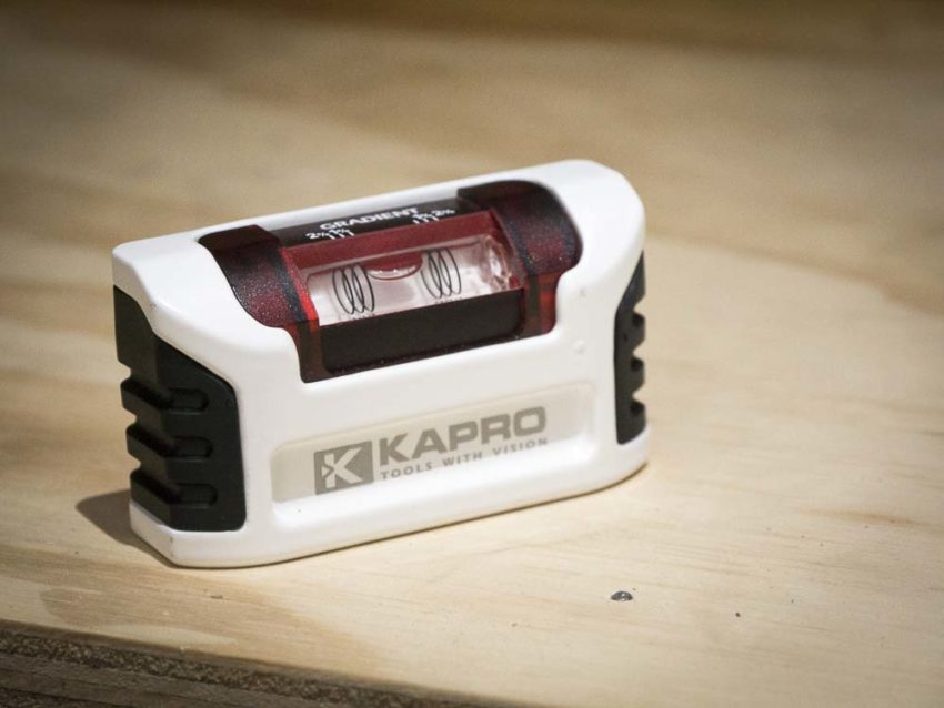 Kapro Pocket Level Review: 946 Smarty Optivision Red