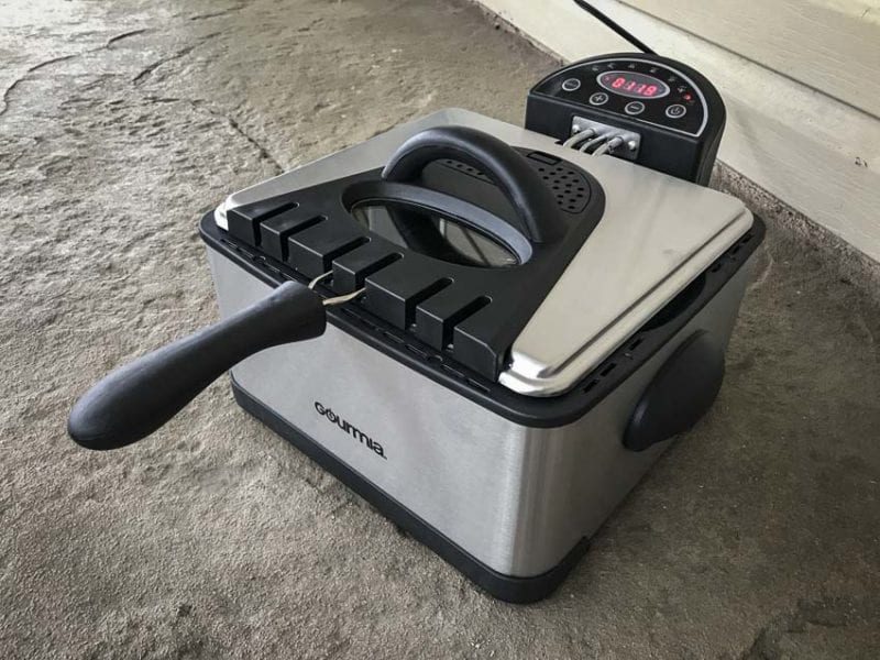 Gourmia double fryer angled