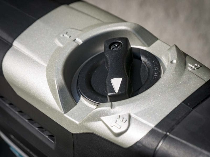 Makita Cordless SDS-Max Rotary Hammer: XRH07