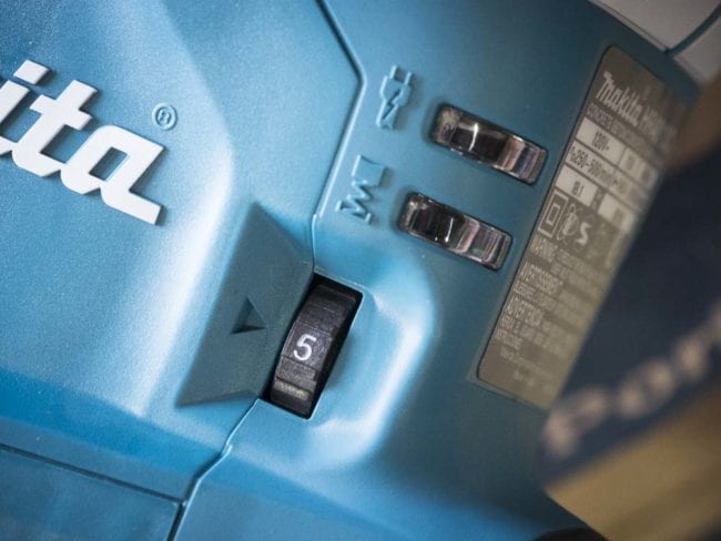 Makita SDS-Max Rotary Hammer: 1-9/16" HR4013C