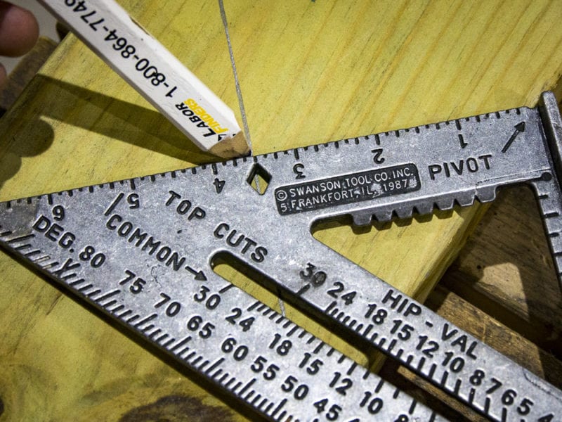 how to use a rafter square diamond cut-out