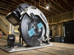 Makita Sub-Compact Circular Saw Review: 6-1/2" XSH04