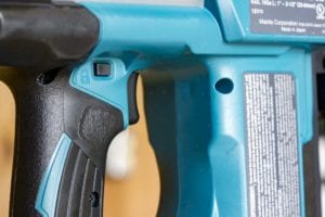 Makita 16-Gauge Cordless Finish Nailer XNB02 Review