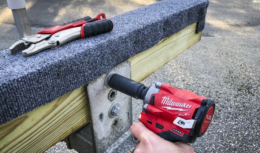 Milwaukee M12 Fuel Stubby Impact Wrench Review