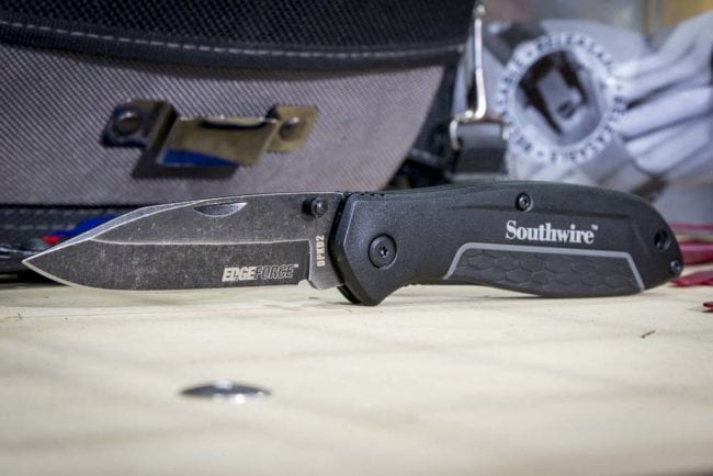Southwire Pocket Knife: EdgeForce D2 Steel For a Great Price