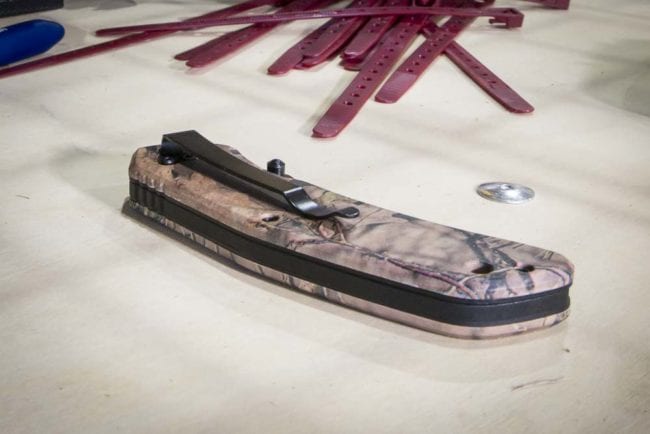 Southwire Pocket Knife: EdgeForce D2 Steel For a Great Price