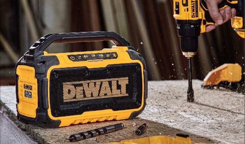 DeWalt 12V 20V Max Bluetooth Speaker DCR010