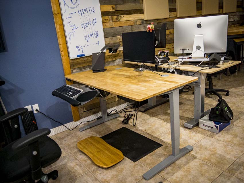 Uplift Sit-Stand Desk